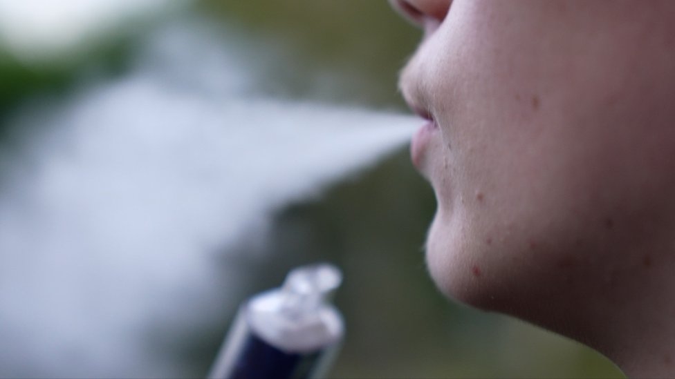 Warning a child could die due to illegal drugs in vapes BBC News