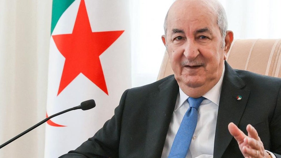الاستمرار في حبس الصحفي الجزائري إحسان القاضي يعكس سطوة الحرس القديم 3 تبون
