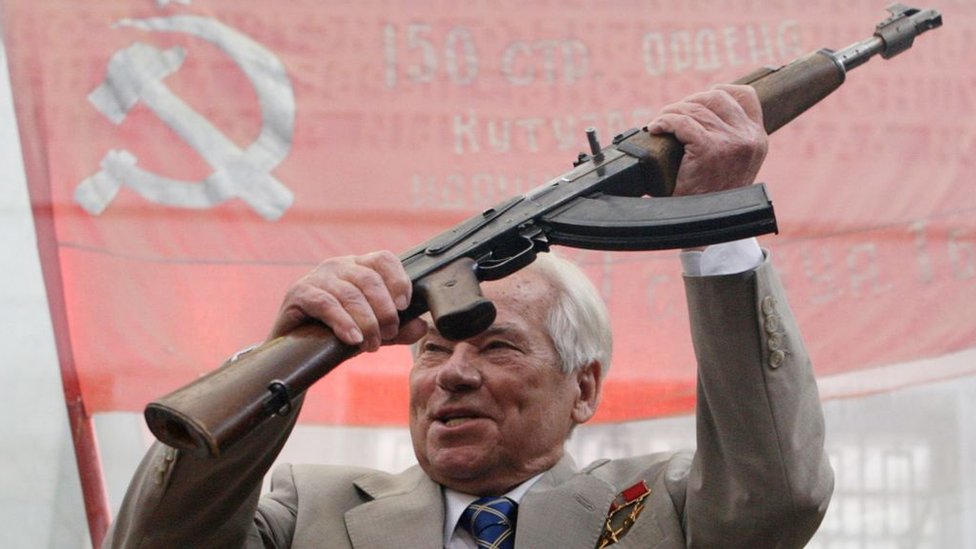 Míjail Kalashnikov