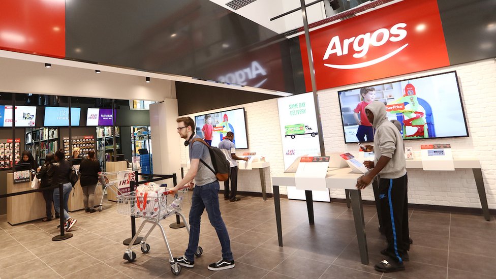 Магазин Argos в супермаркете Sainsbury's