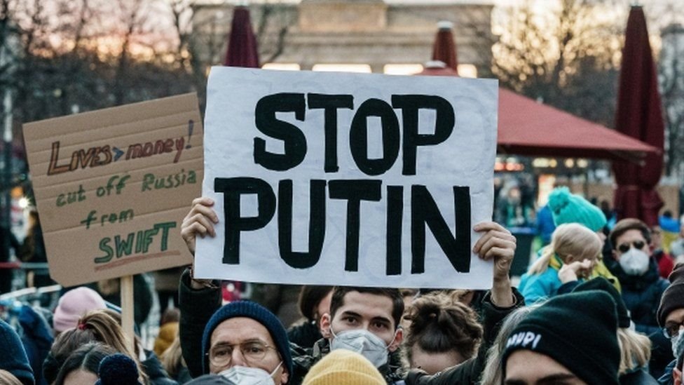 Rusya'nın Ukrayna'yı işgali: Almanya Putin'e karşı beklenmedik sertlikte yaptırımlar açıklıyor