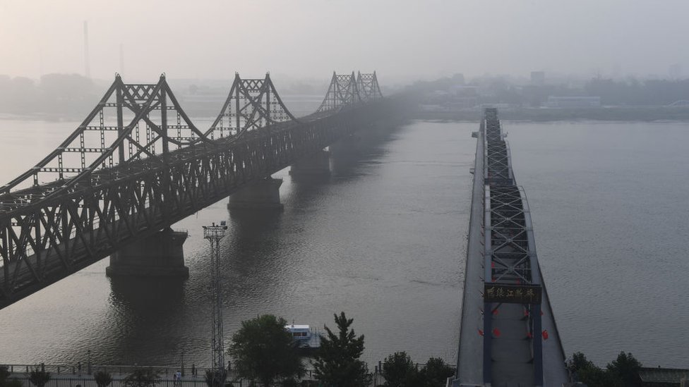 Muchos norcoreanos escapan de su país por la frontera con China. La frontera con China