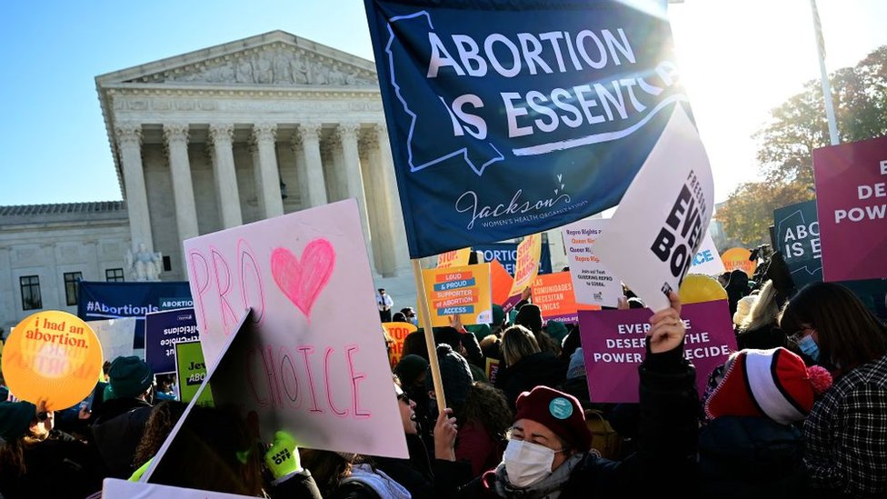 Supreme Court: Top US judges signal support for abortion limits