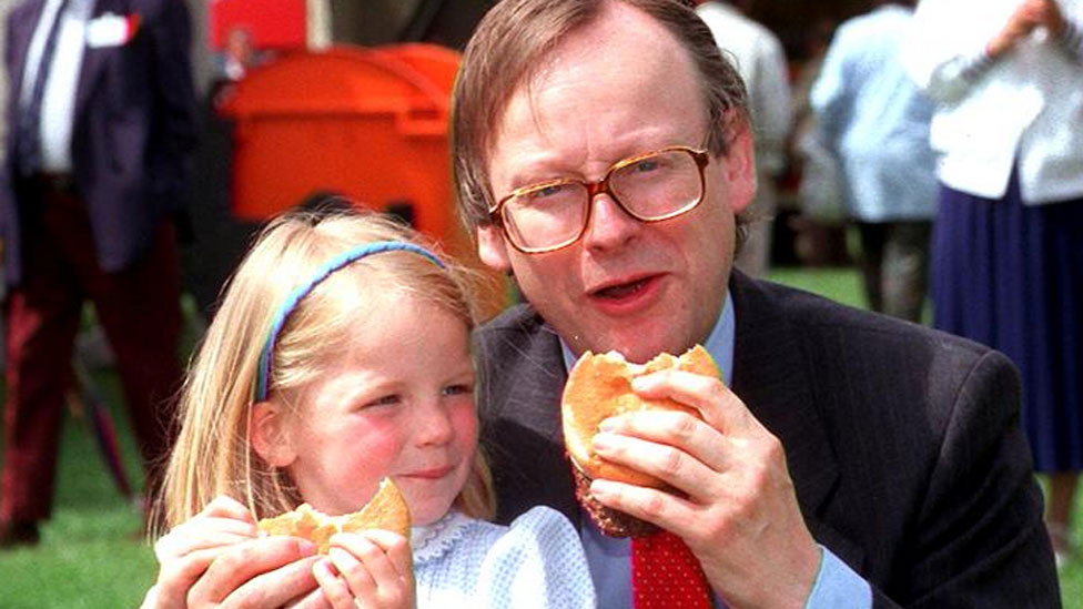 Джон Гаммер и его дочь Корделия в 1990 году