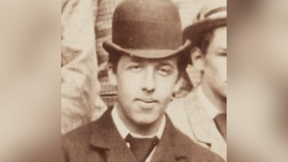Unseen photo of Oscar Wilde as a student sells for £5,300