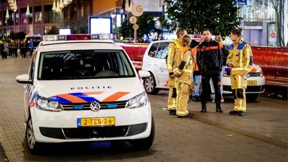 Policía en La Haya.