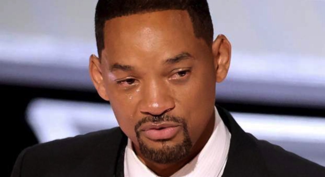 Will Smith foi ovacionado ao ganhar prêmio de Melhor Ator e chorou no discurso