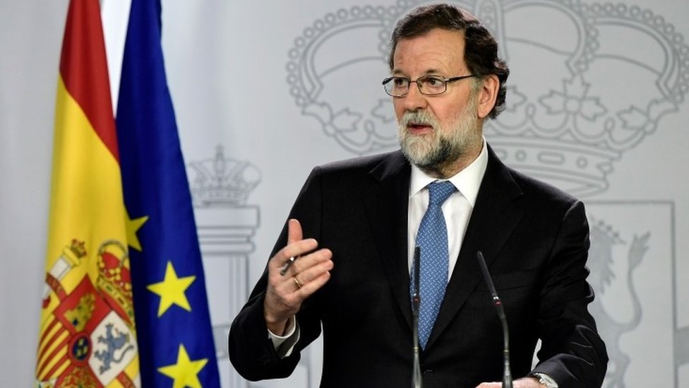 Mariano Rajoy detalló las medidas impuestas a Cataluña, tras una reunión de ministros. El presidente del gobierno español, Mariano Rajoy