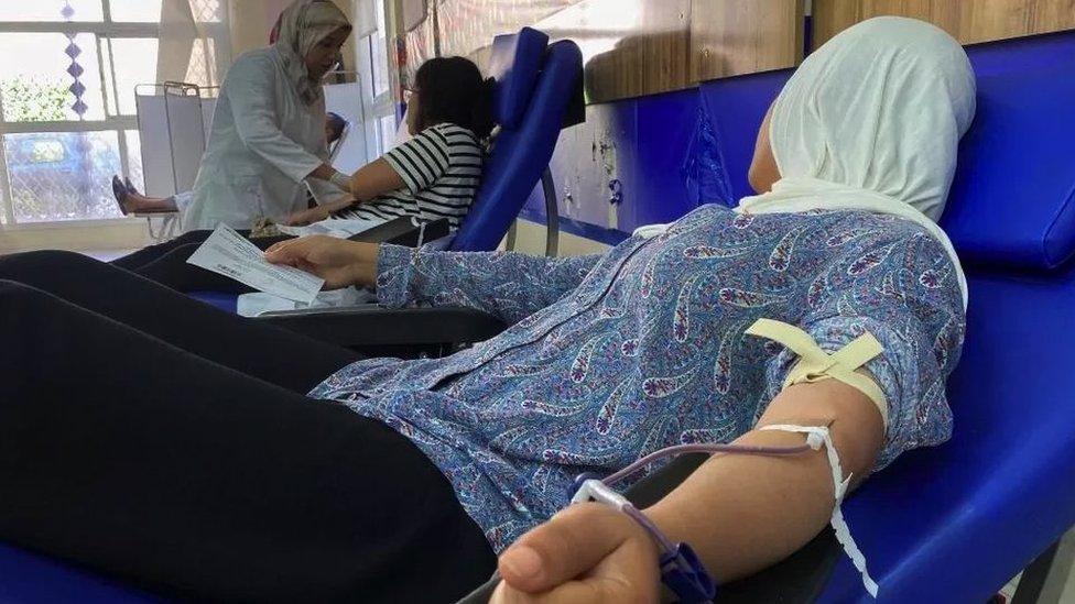 Ljudi u Marakešu doniraju krv kako bi pomogli stotinama povređenih u zemljotresu