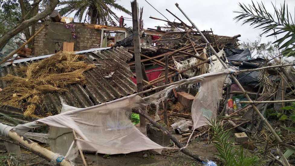 Циклон оставляет след разрушения в Сундарбане