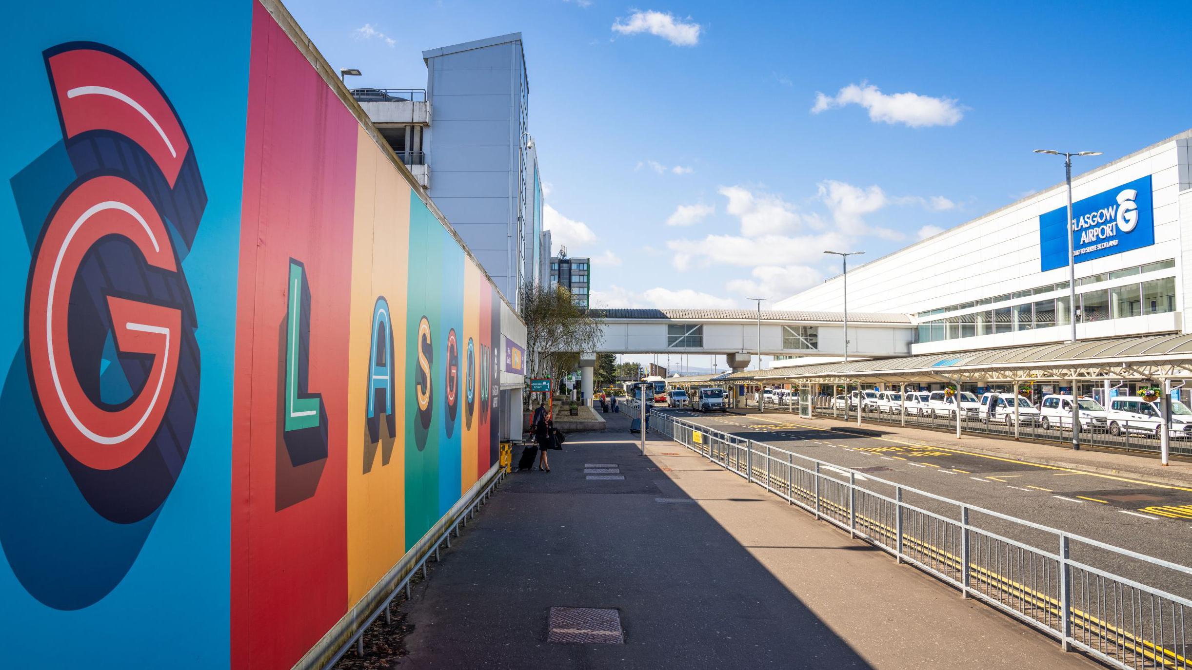 Glasgow and Aberdeen airports increase passenger drop-off charges