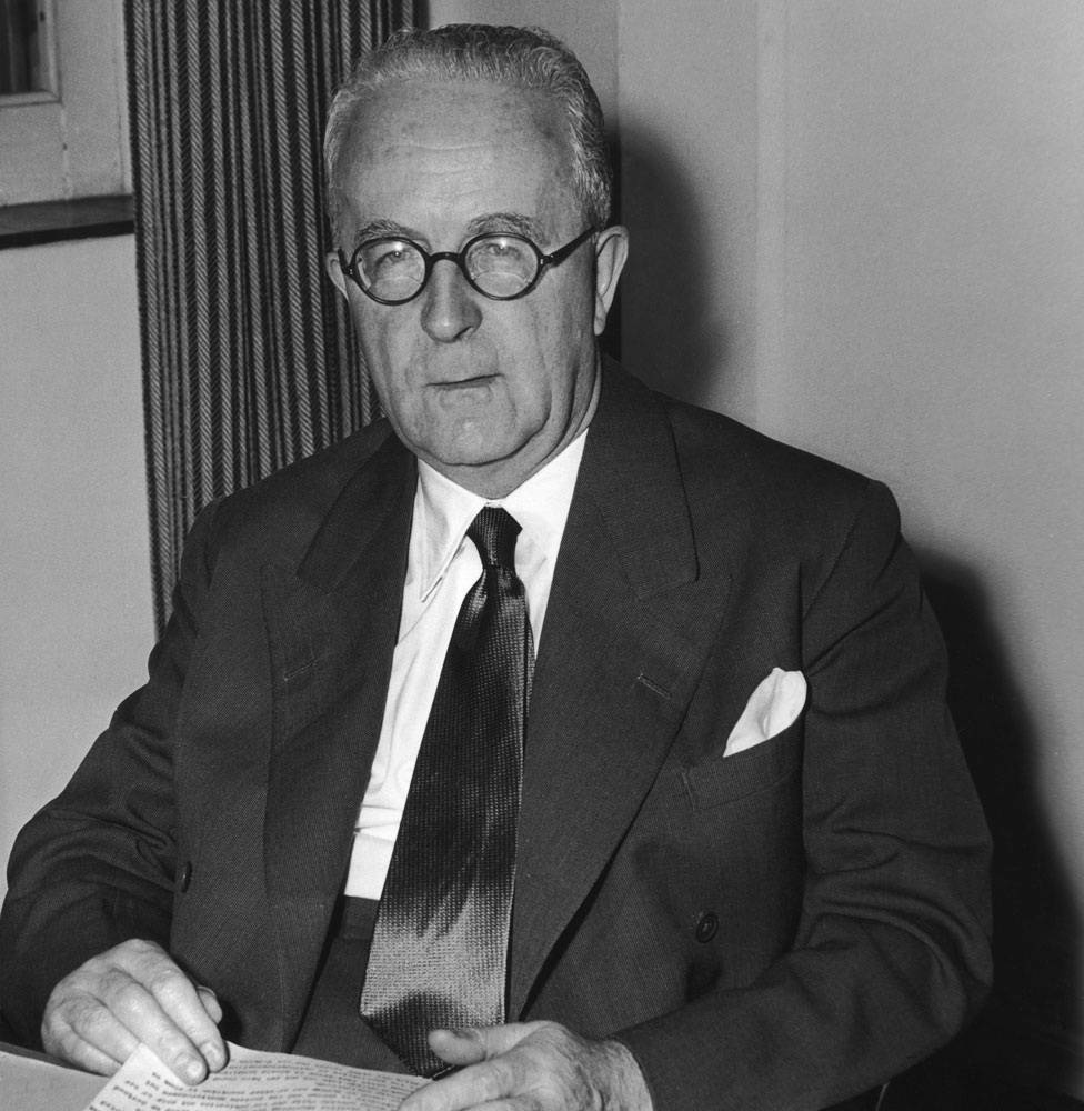 Radcliffe nunca había visitado India antes de aceptar trazar su nueva frontera con Pakistán. Cyril Radcliffe