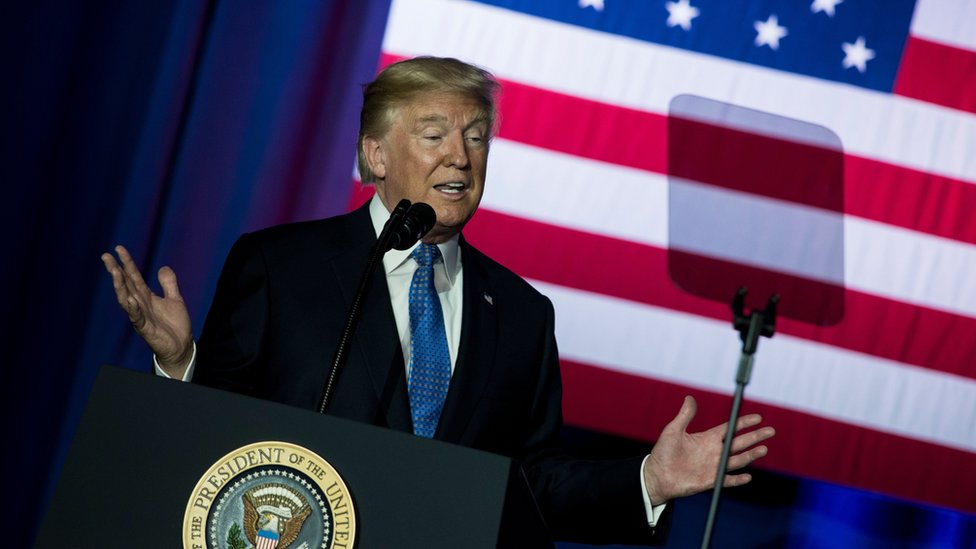 Donald Trump anunció que valoraba levantar temporalmente la ley, Donald Trump