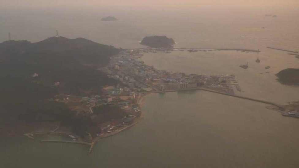 Imagen aérea de Corea del Sur, con el aire contaminado