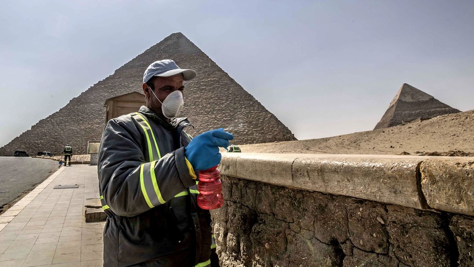 Coronavirus: Egypt PM deplores blocked burial of virus doctor - BBC News