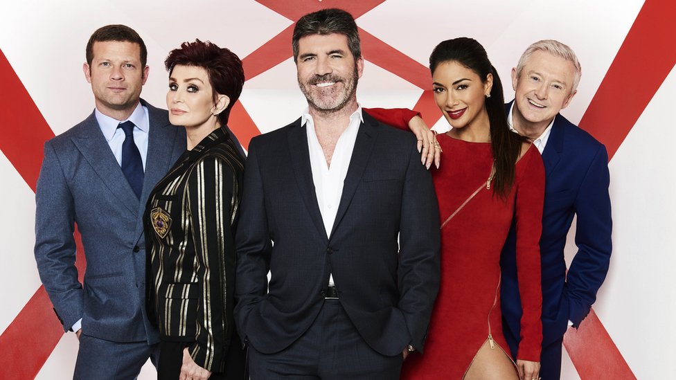 Слева направо: Дермот О'Лири из X Factor, Шэрон Осборн, Саймон Коуэлл и Луи Уолш