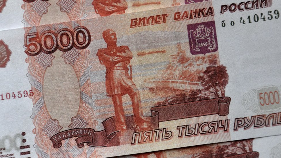Western sanctions "will have a tremendous effect on the Russian economy"says Taras Kuzio.