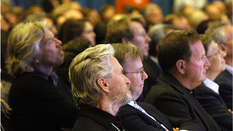 "達沃斯男士"，維珍集團老闆布蘭森（Richard Branson）和好萊塢演員道格拉斯（Michael Douglas）也算。他們2006年參加了論壇