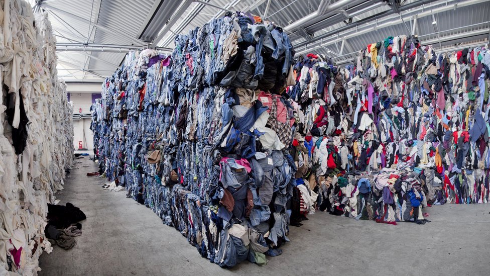 Fast fashion: Inside the fight to end the silence on waste - BBC News