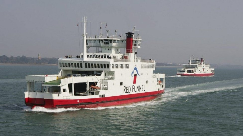 Паром Red Funnel