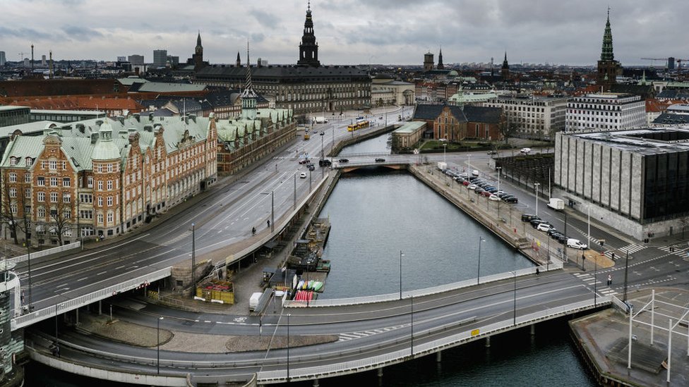 Безлюдные улицы Копенгагена 1 апреля
