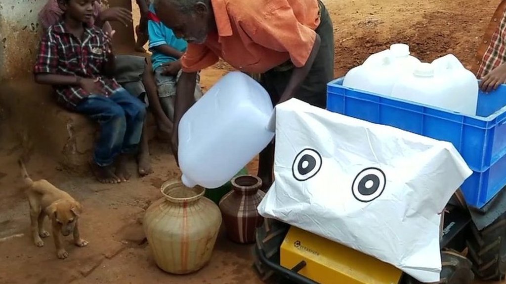 The robot helping to deliver water in rural India