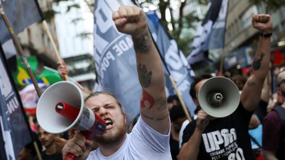 Brazil election: How the famous yellow football shirt has become  politicised - BBC Sport