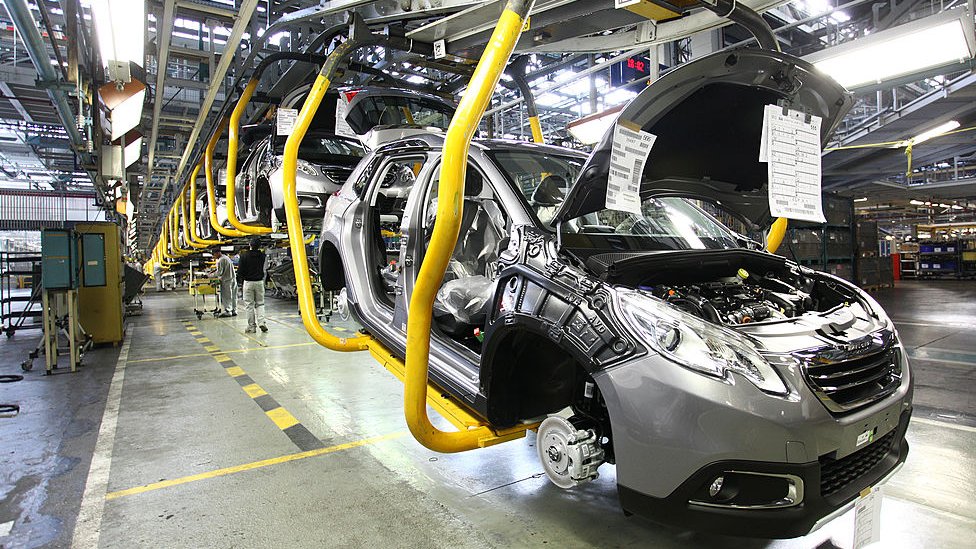 Reemplazar a los trabajadores por máquinas es algo que ya se ha hecho en muchas fábricas. Fábrica