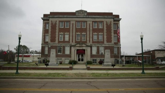Town hall building in Linden, Tennessee