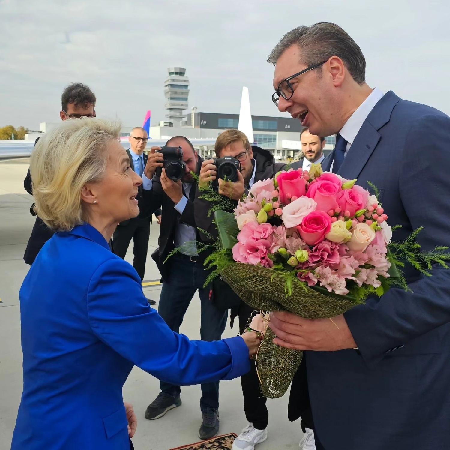 Vučić i Fon der Lajen