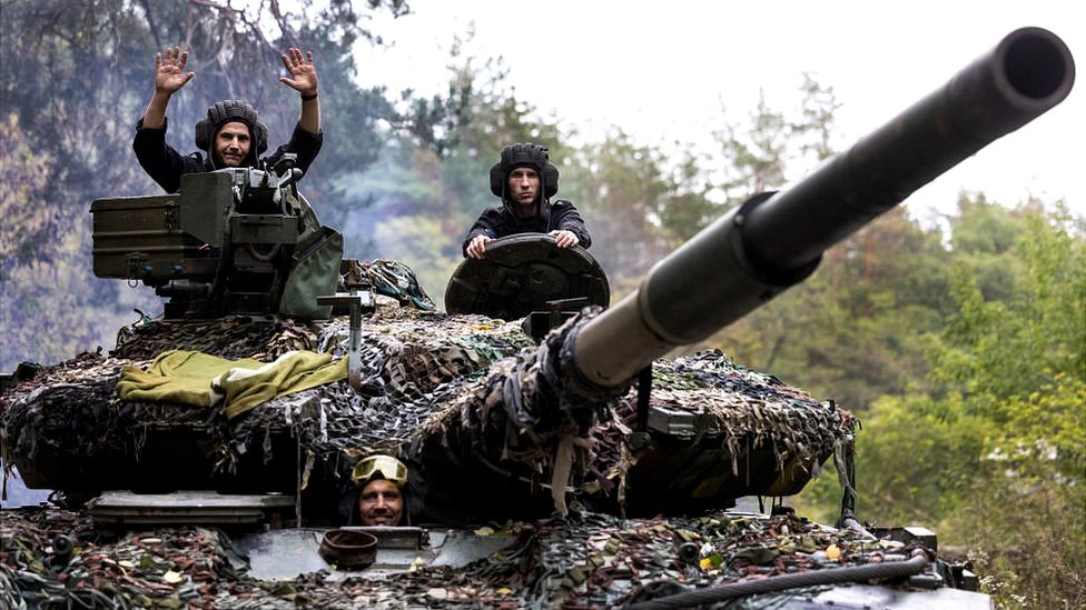 Лиман в украинских клещах: почему Россия не отводит войска, несмотря на угрозу окружения