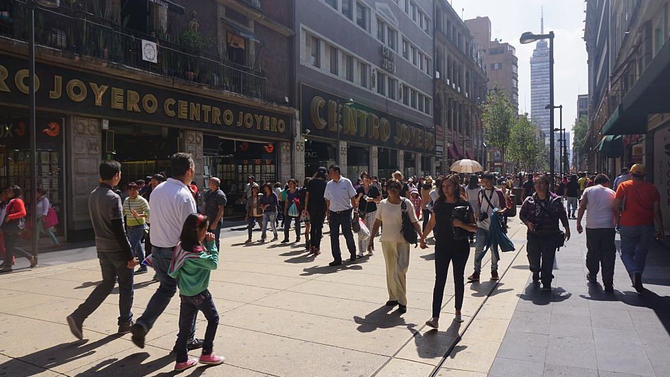 Gente caminando en Ciudad de México