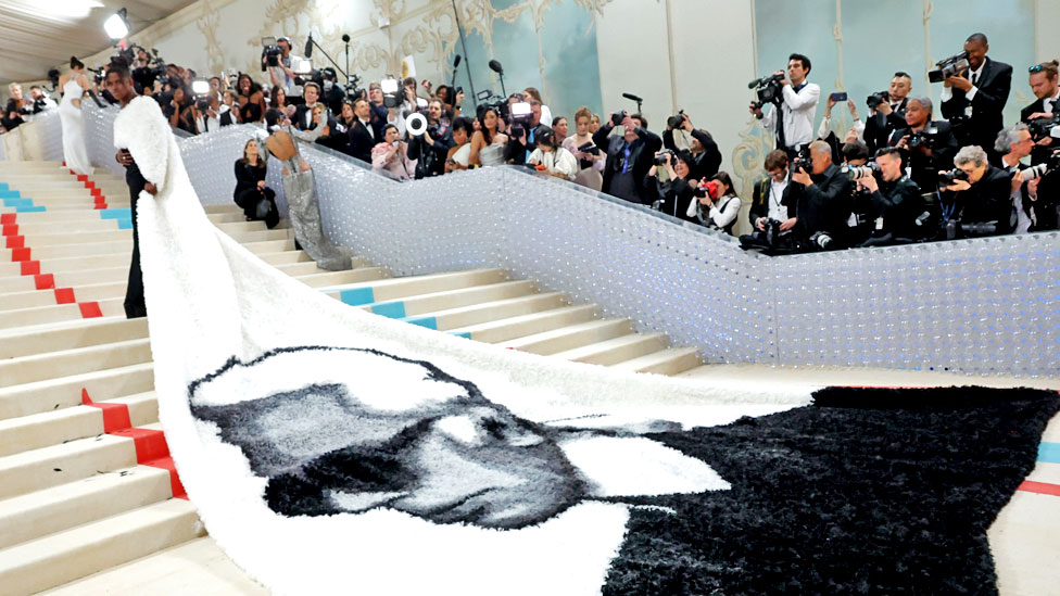 Karl Lagerfeld will be honored in this temporary Paris exhibition