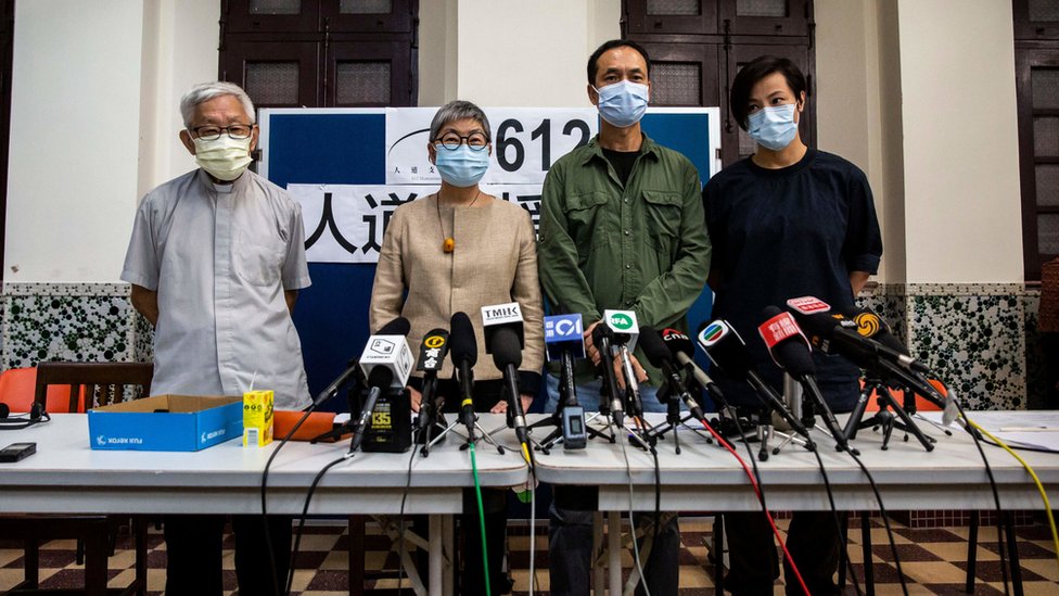 （左至右）陳日君樞機、吳靄儀、許寶強博士與何韻詩在香港慈幼會修院會見記者宣佈「612基金」停運（18/8/2022）