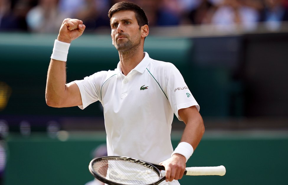 Novak Djokovic durante la final masculina de Wimbledon, el 11 de julio de 2021.