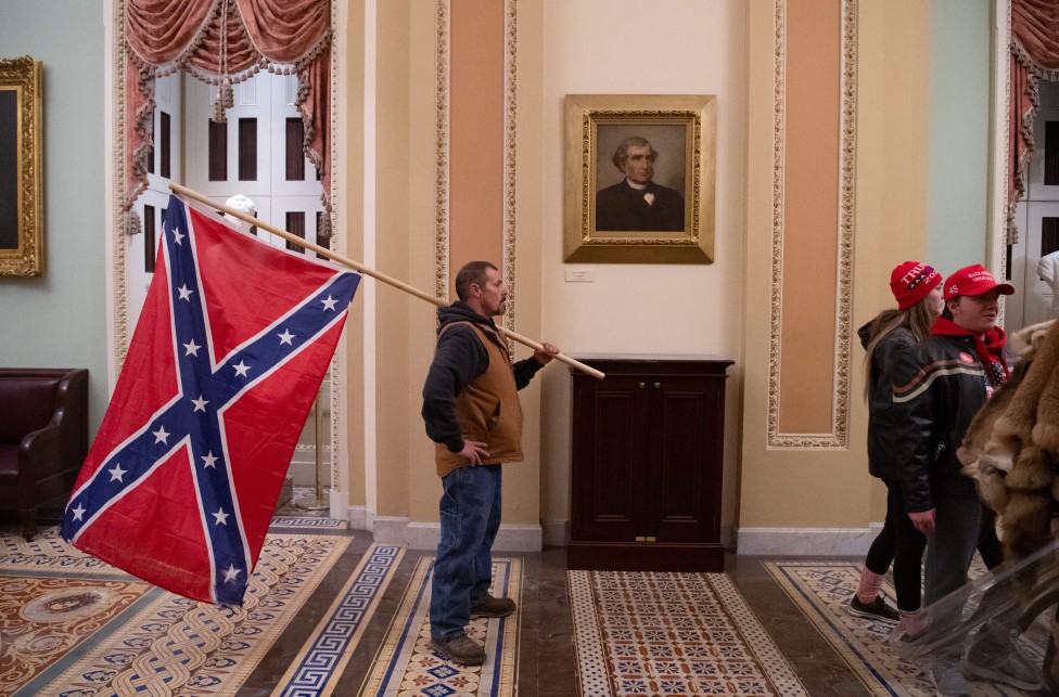 Trampova pristalica sa zastavom Konfederacije
