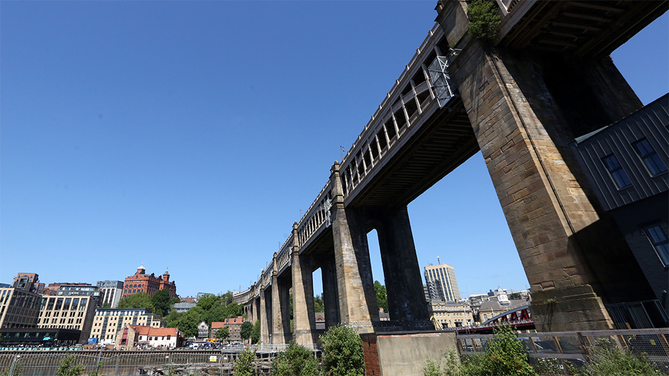 Tyneside s High Level Bridge refurbishment to go ahead