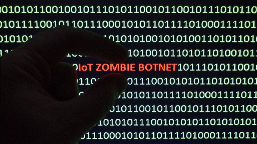 Los ciberdelincuentes hacen que tu computadora necesite usar más recursos, espacio y energía. virus zombi