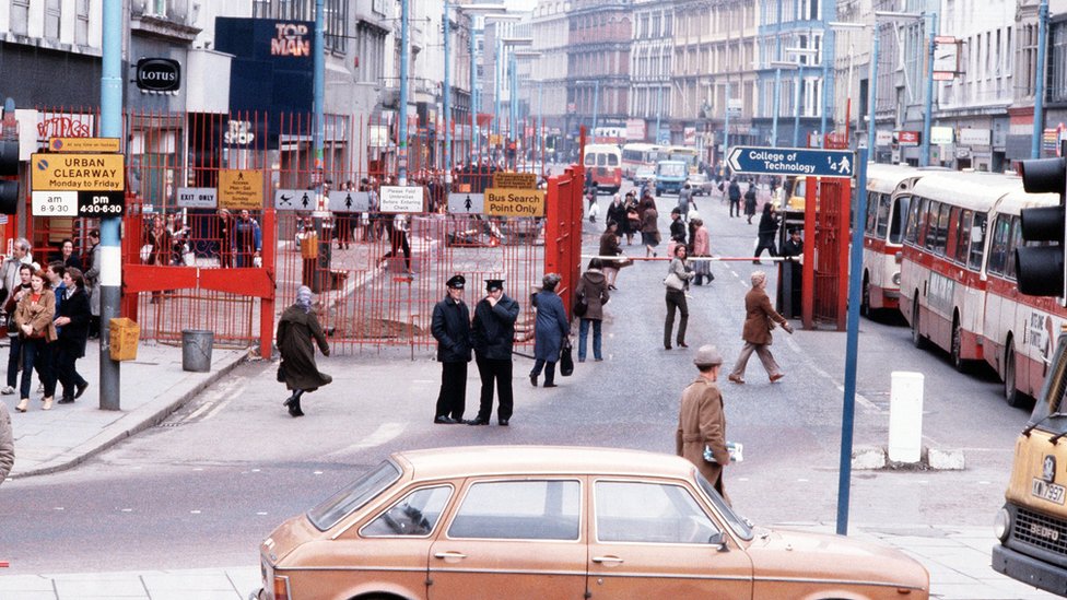 Улица (Royal Avenue) в Белфасте