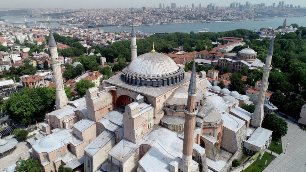 Съемка с дрона собора Святой Софии в Стамбуле