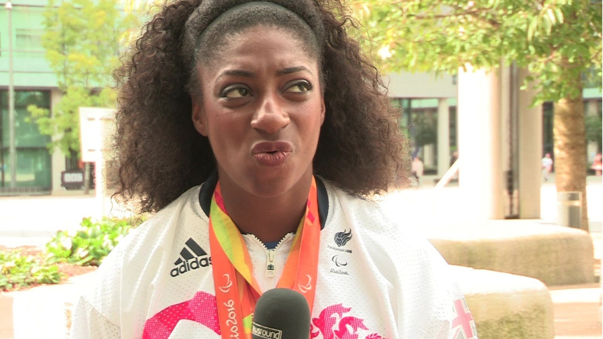 Sprinting or cycling? Kadeena Cox faces Newsround's Either/Or grilling ...