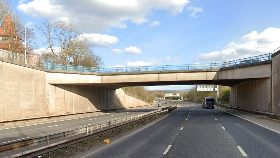 M67 Motorway to shut for weekend bridge demolition BBC News