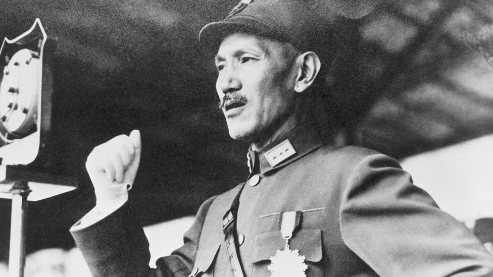 Chiang durante un discurso.