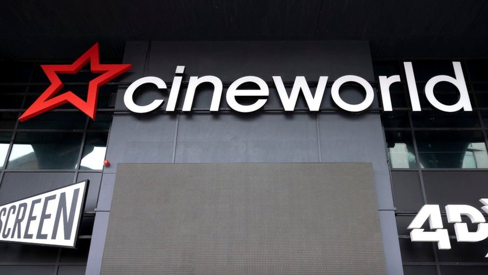 Вход в Cineworld