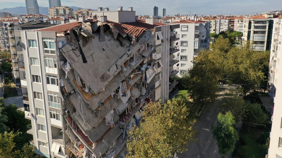 An aerial view shows a damaged building after an earthquake in the Aegean port city of Izmir, Turkey November 1, 2020.