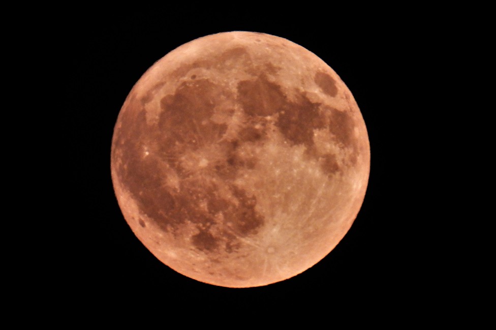 صورة مقربة للقمر من منطقة إيست ليك، نوتينجهامشير