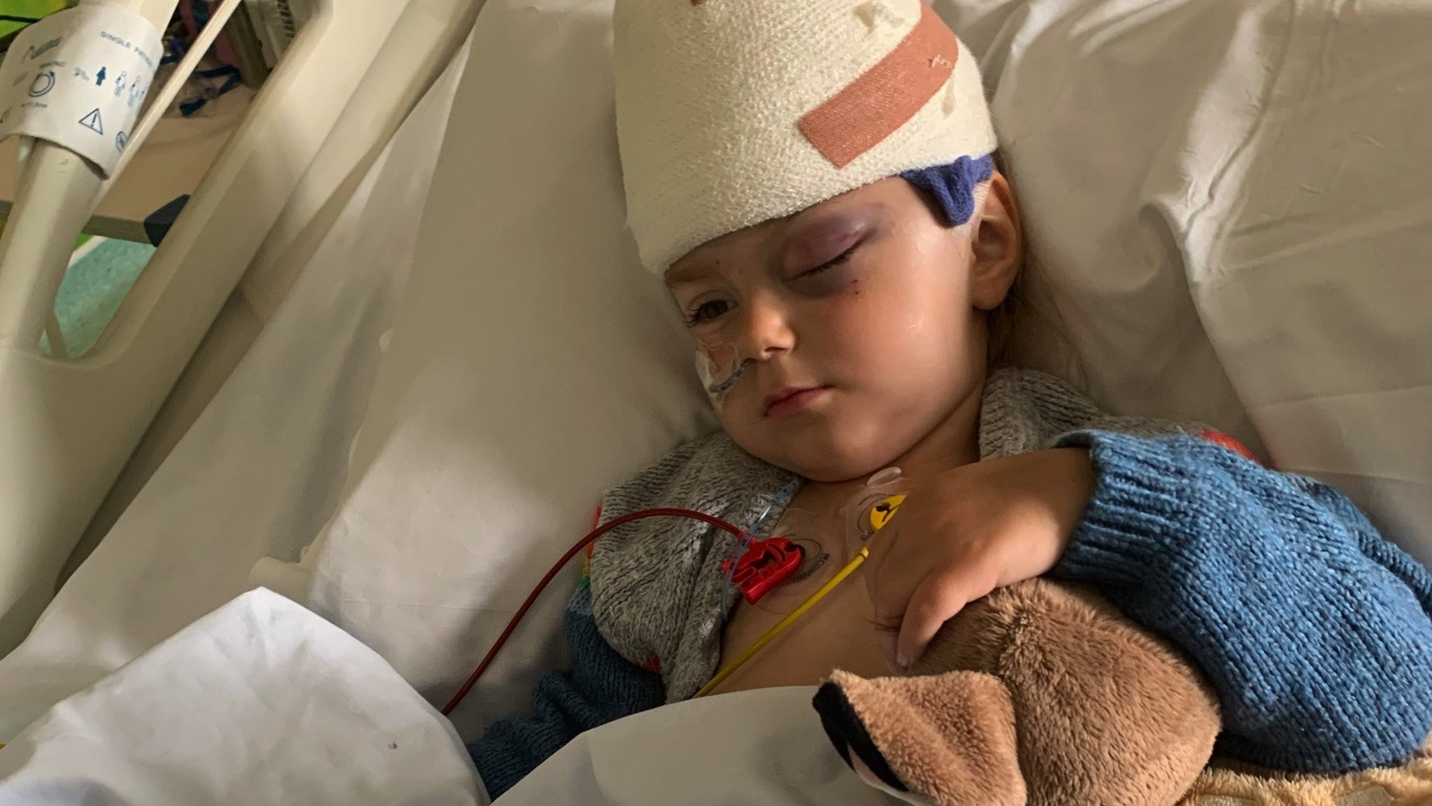 Brain tumour: Family supports research after eye diagnosis