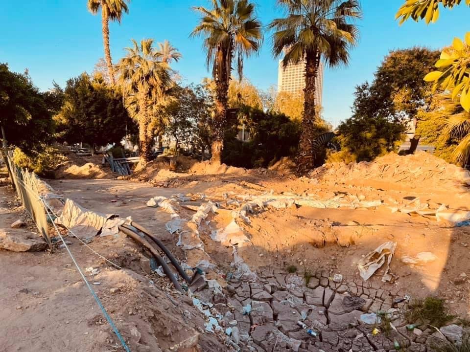 موقع إنشاء العجلة