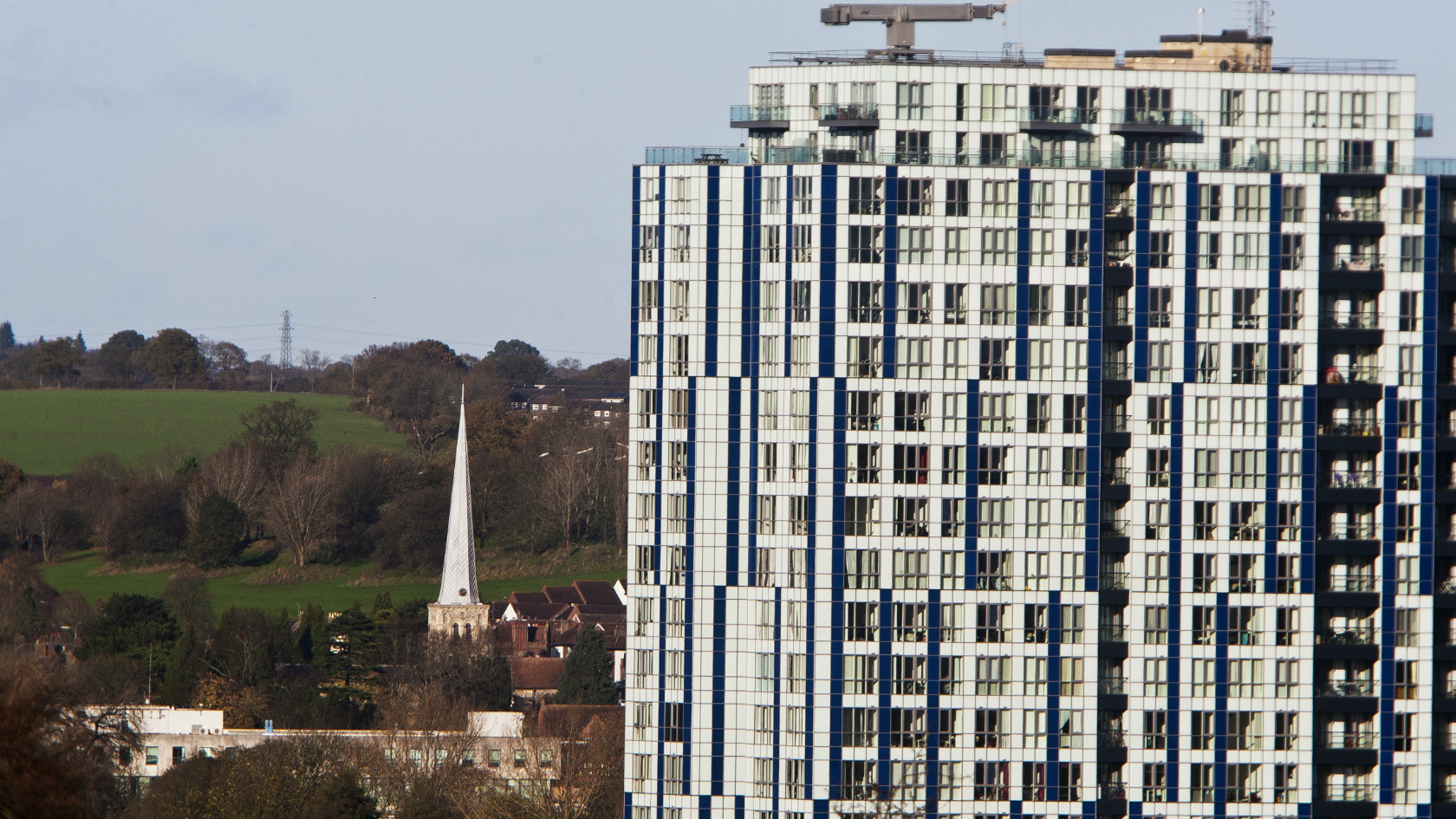 BBC Local Live Beds, Herts & Bucks on Friday, 27 November 2015. BBC News