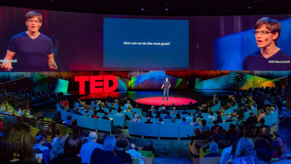 哲學家威爾·麥卡斯基爾在加拿大溫哥華TED2018大會上演講（12/4/2018）